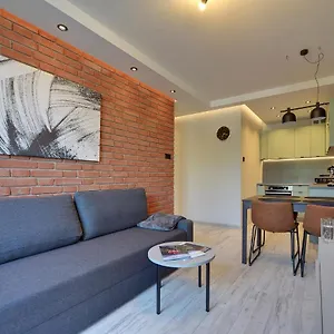 Sun Seasons 24 - Nad Lomnica 14 Centrum Apartament